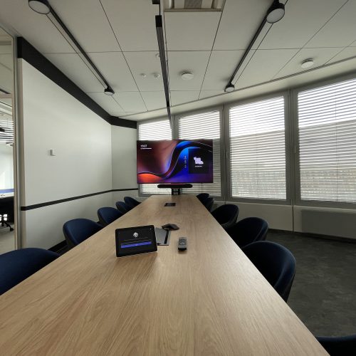 TEAMS Rooms sprendimas naujame Acceleron media ofise.